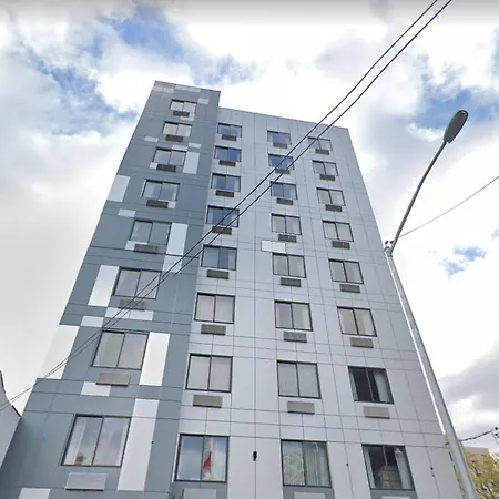 Deluxe Inn & Suites - Long Island City Nyc